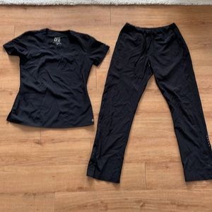 Women’s BARCO Scrub Top & Bottom in BLACK size Small